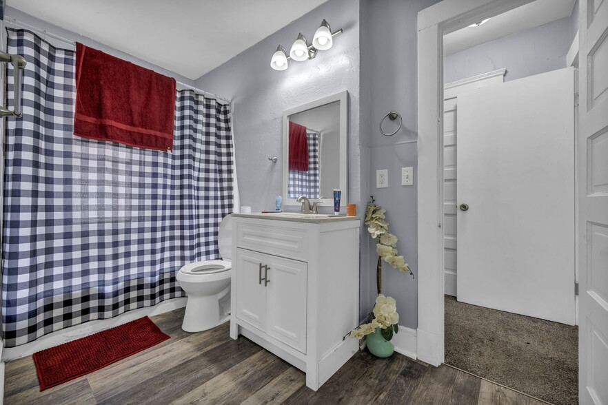 More Photos Of 16226 Arcade Ave, Cleveland Multifamily For Sale