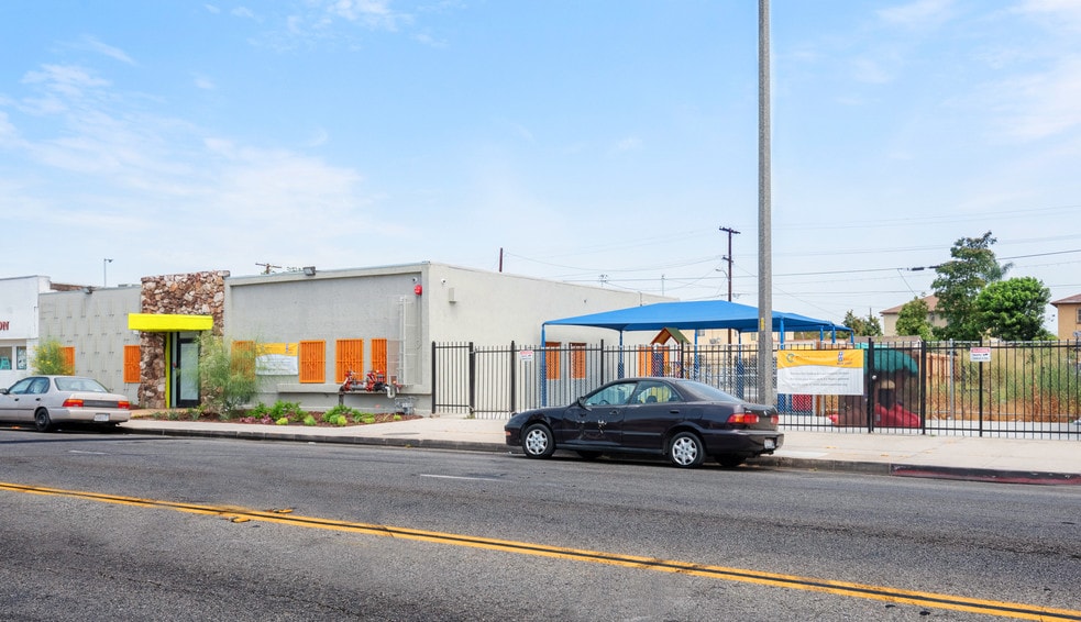 More Photos Of 537 W Compton Blvd, Compton Daycare Center For Sale