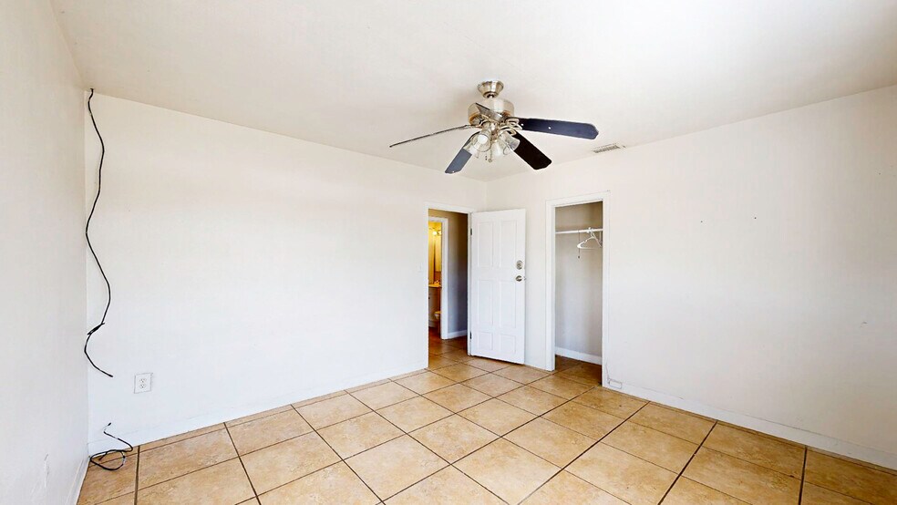 More Photos Of 1918 Aurora Rd, Melbourne General Retail For Sale