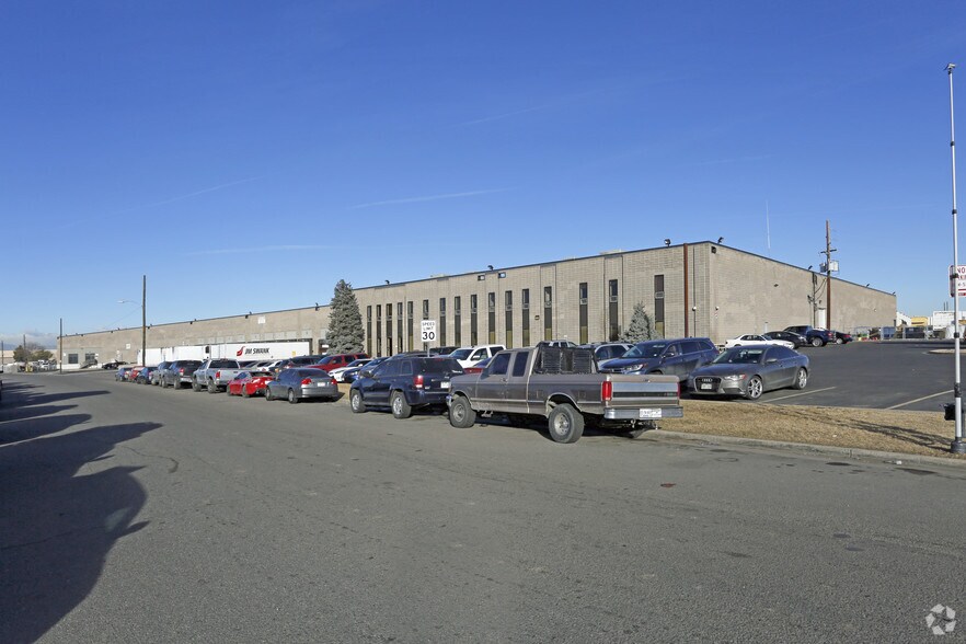 More Photos Of 13331-13333 E 37th Ave, Denver Warehouse For Lease