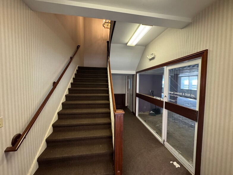 More Photos Of 54 Wall St, New Haven Office For Sale