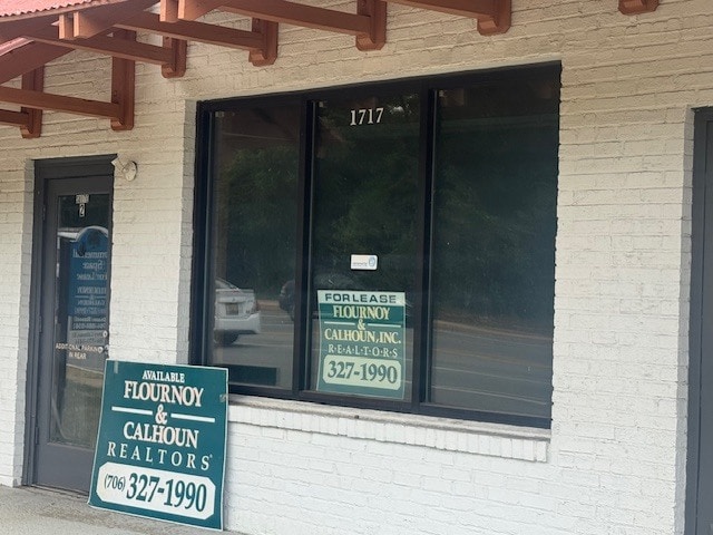 More Photos Of 1717 Warm Springs Rd, Columbus Office For Lease