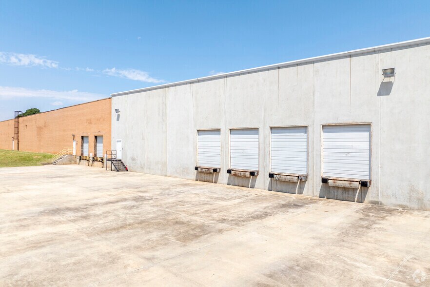More Photos Of 1022 McCormick Hwy, Lincolnton Distribution For Lease