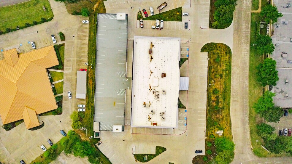 More Photos Of 1020 Riverwood Ct, Conroe Medical For Lease