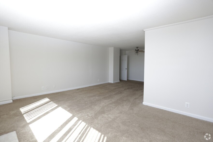 More Photos Of 3901 Suitland Rd, Suitland Apartments For Sale
