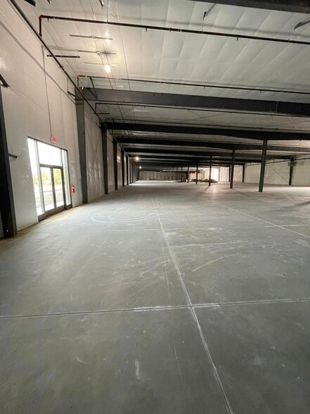 More Photos Of 331 Aviation Way, Frederick Light Manufacturing For Lease
