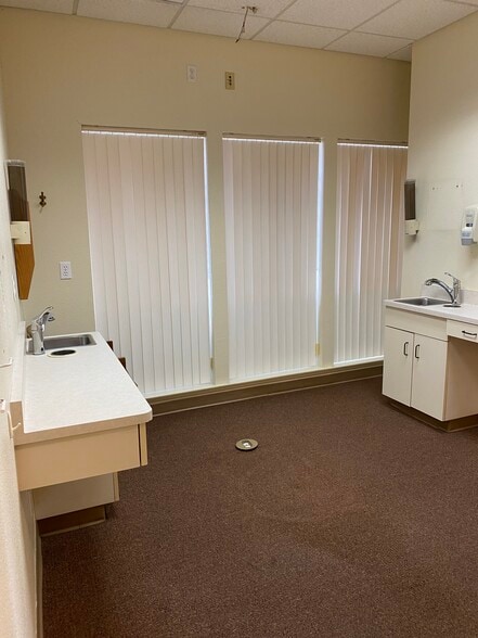 More Photos Of 1481 Live Oak Blvd, Yuba City Medical For Lease