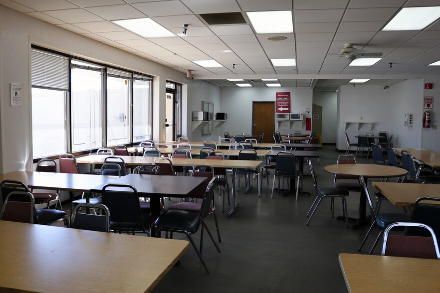 More Photos Of 4808 G St, Omaha Food Processing For Sale