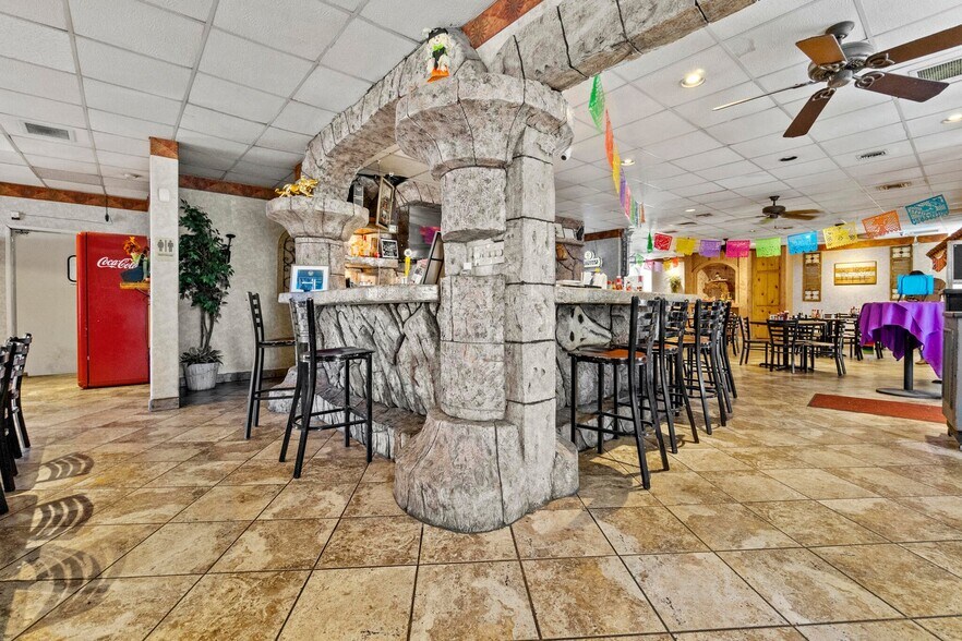 More Photos Of 200 N J St, Tulare Restaurant For Lease