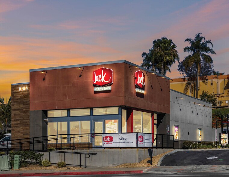 Primary Photo Of 1004 S Santa Fe Ave, Vista Fast Food For Sale