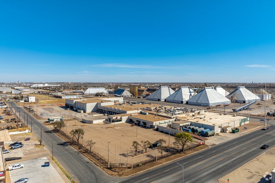 More Photos Of 3203 Avenue B, Lubbock Food Processing For Lease