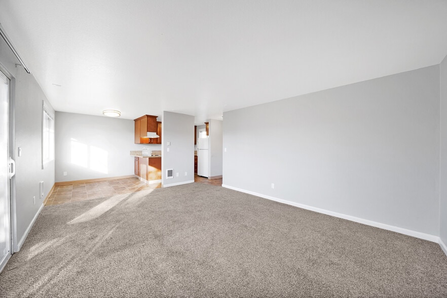 More Photos Of 13455 SE Oatfield Rd, Milwaukie Apartments For Sale