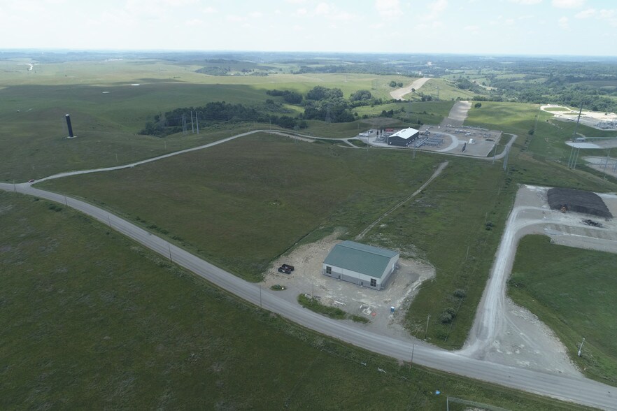 More Photos Of Industrial Park Rd, Cadiz Warehouse For Lease