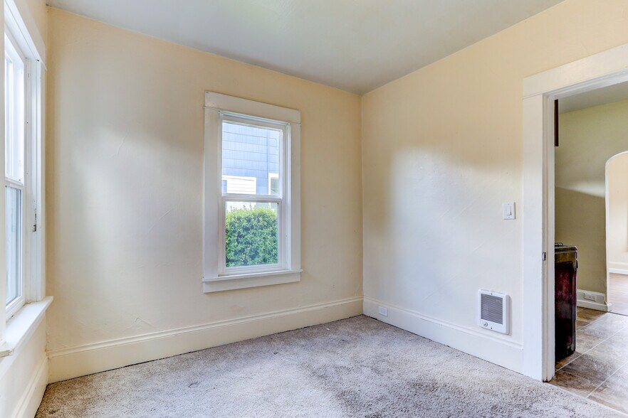 More Photos Of 1512 Franklin St, Vancouver Apartments For Sale