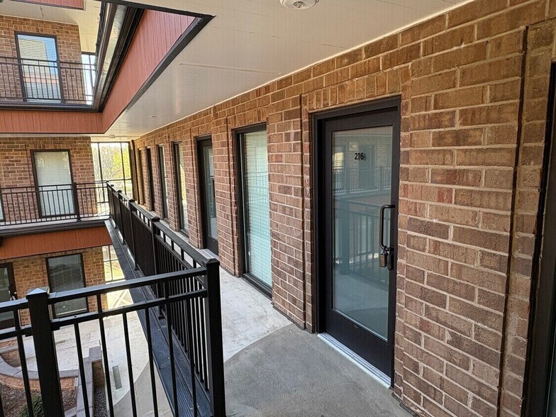 More Photos Of 6116 Rolling Rd, Springfield Medical For Sale