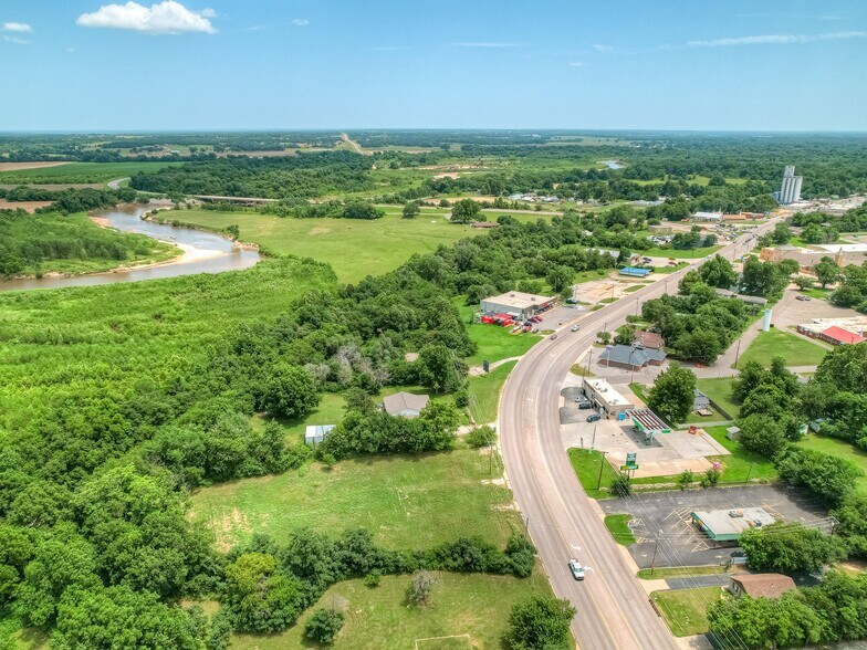 More Photos Of 20469 NE 23rd St, Harrah Land For Sale