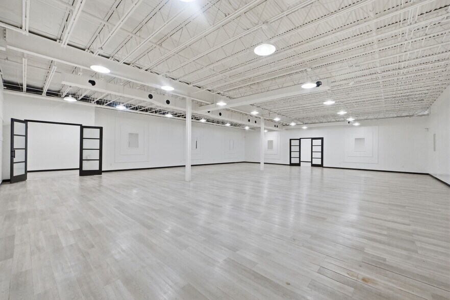 More Photos Of 3425 Sinclair Ln, Baltimore Warehouse For Sale