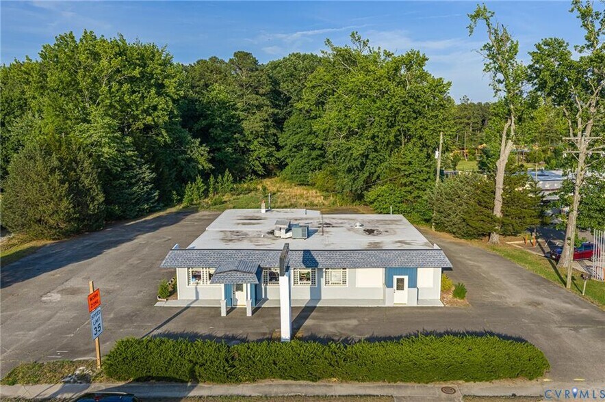 Primary Photo Of 519 S Washington Hwy, Ashland General Retail For Sale