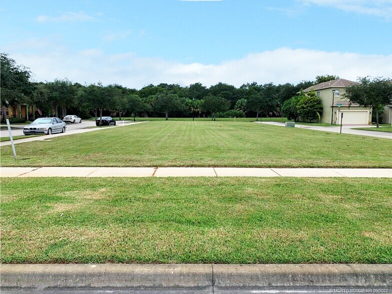 More Photos Of 1913 SE Korona Dr, Port Saint Lucie Land For Sale