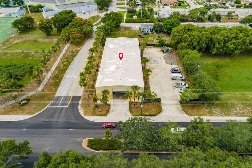 More Photos Of 1000 Lake Ida Rd, Delray Beach Warehouse For Sale