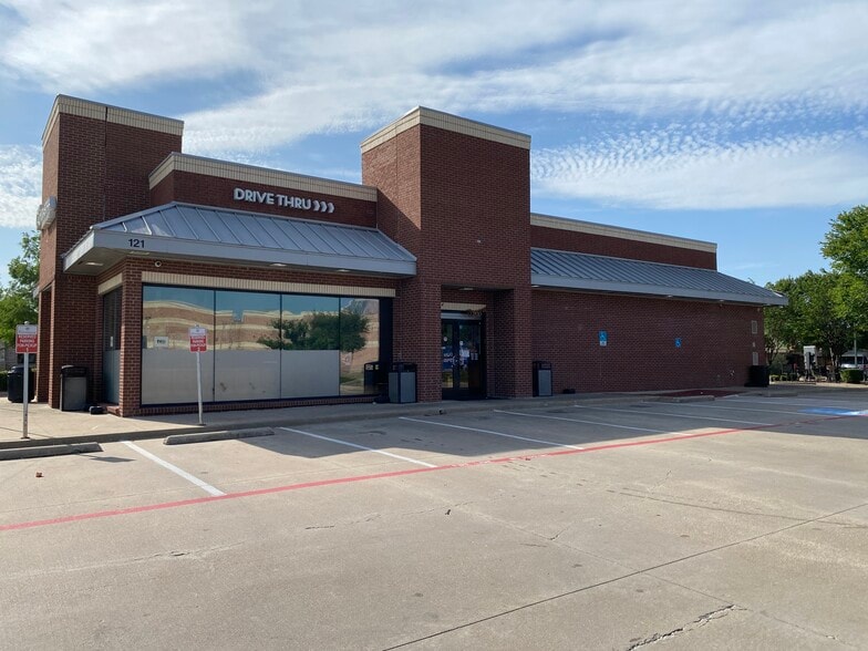 Primary Photo Of 121 State Highway 121, Coppell Fast Food For Sale
