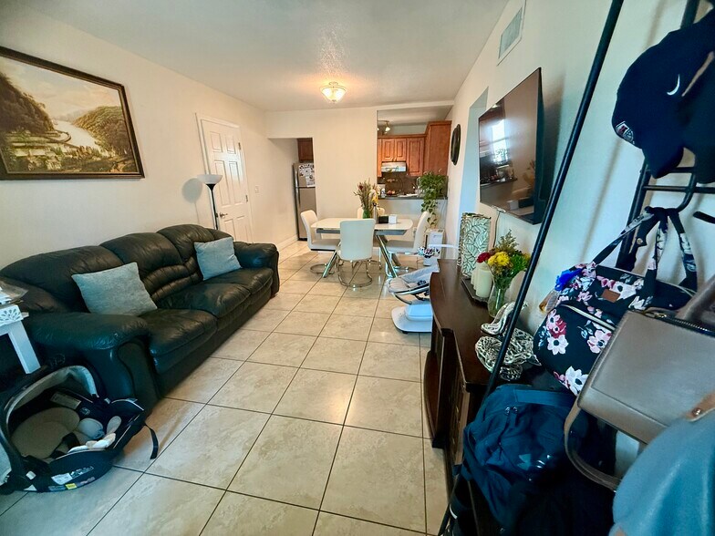 More Photos Of 4201 SW 7th St, Coral Gables Multifamily For Sale