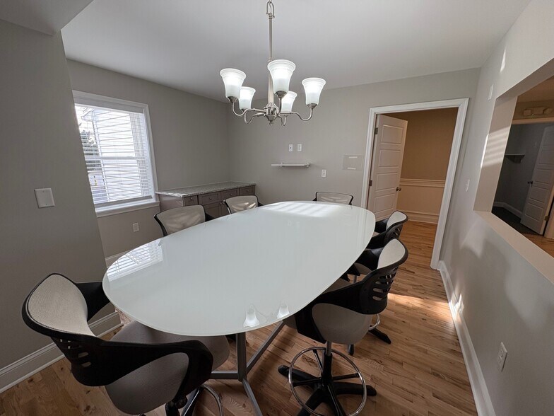 More Photos Of 413 Eastern Blvd, Essex Office Residential For Sale