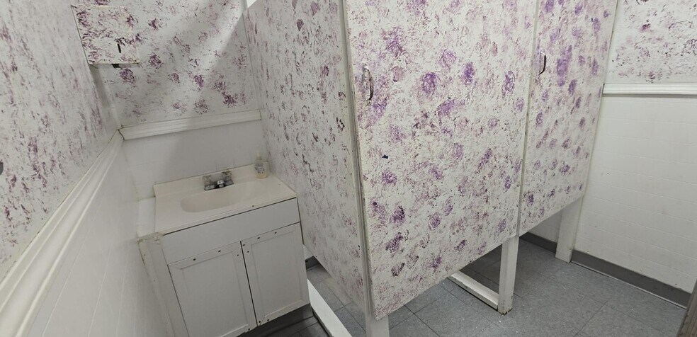More Photos Of 2009 Falls Blvd N, Wynne Skating Rink For Sale