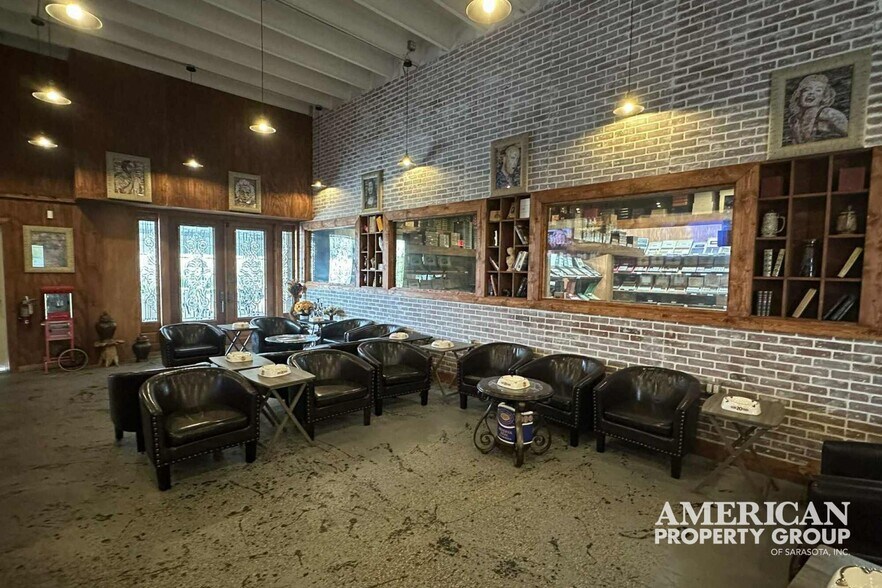 More Photos Of 4571 Clark Rd, Sarasota Restaurant For Sale