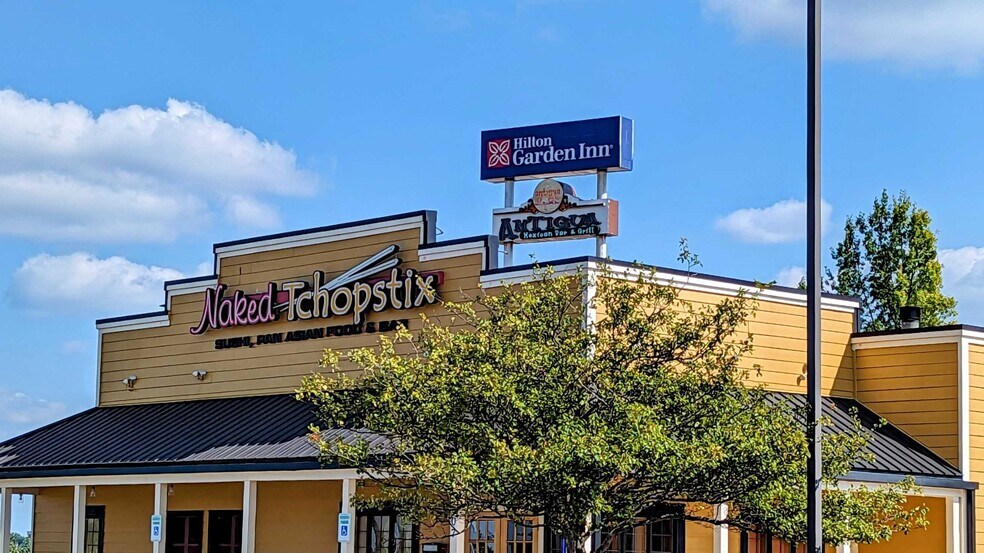 More Photos Of 8607 Us Highway 24 W, Fort Wayne Restaurant For Sale