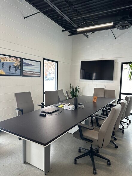 More Photos Of 567 W 300 N, Salt Lake City Light Distribution For Sale