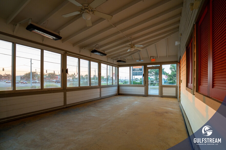 More Photos Of 5257 Frederica St, Owensboro Restaurant For Lease