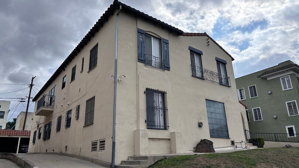 More Photos Of 1152-1158 S Bronson Ave, Los Angeles Apartments For Sale