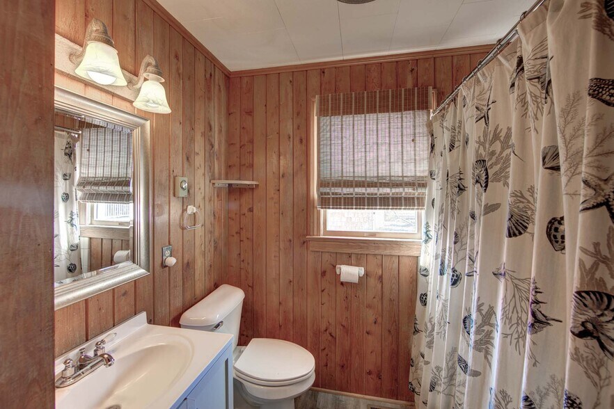 More Photos Of 9023 Gerhard st, Nags Head Apartments For Sale