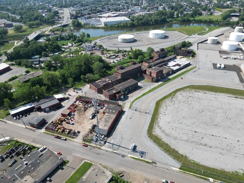 More Photos Of 703 Elk St, Buffalo Warehouse For Sale