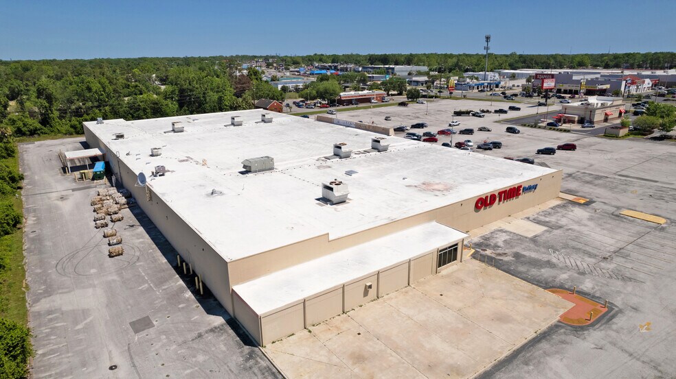 More Photos Of 380 Blanding Blvd, Orange Park Freestanding For Sale