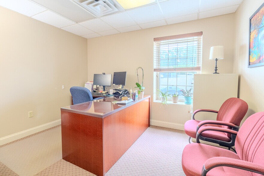 More Photos Of 2703 Mosside Blvd, Monroeville Medical For Lease