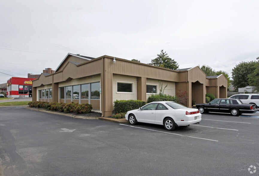 Primary Photo Of 4243 Lebanon Pike, Hermitage Medical For Lease