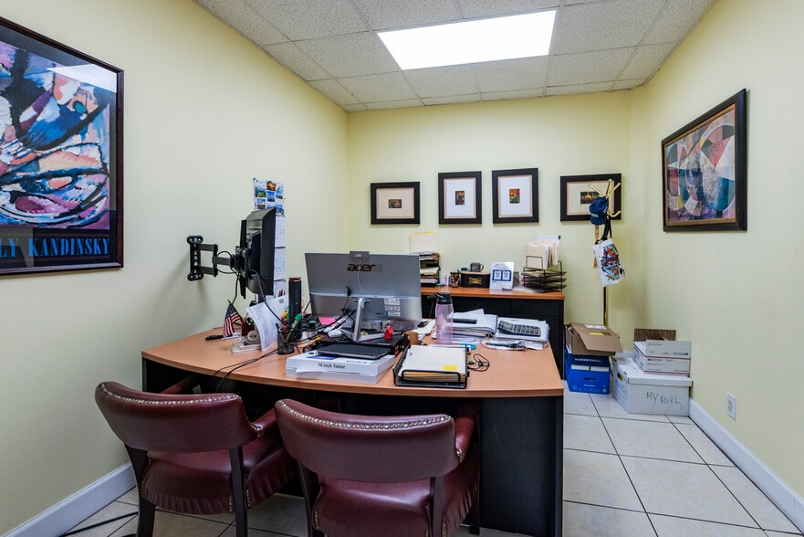More Photos Of 10200 NW 25th St, Doral Light Distribution For Sale