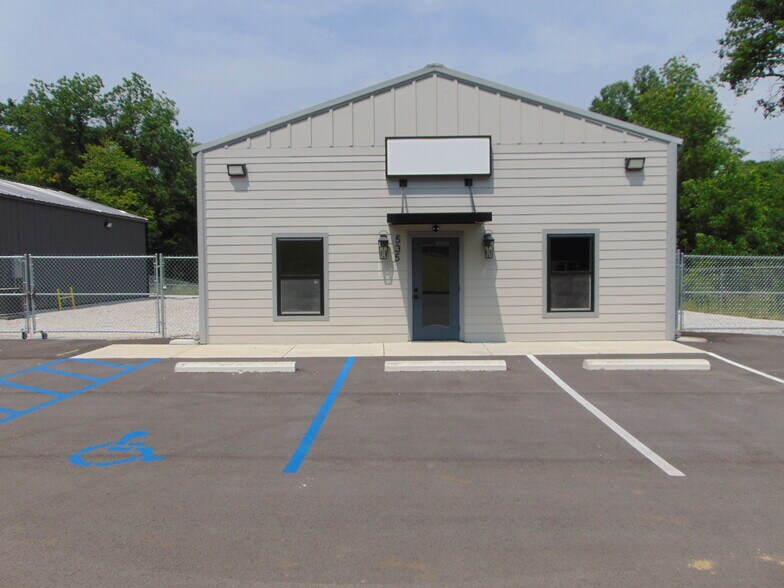 More Photos Of 001 Broadway Street, Florence Office For Sale