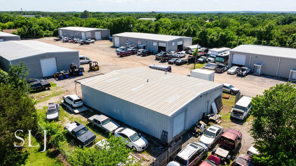 More Photos Of 5160-5172 Lemons Rd, Fort Worth Warehouse For Sale