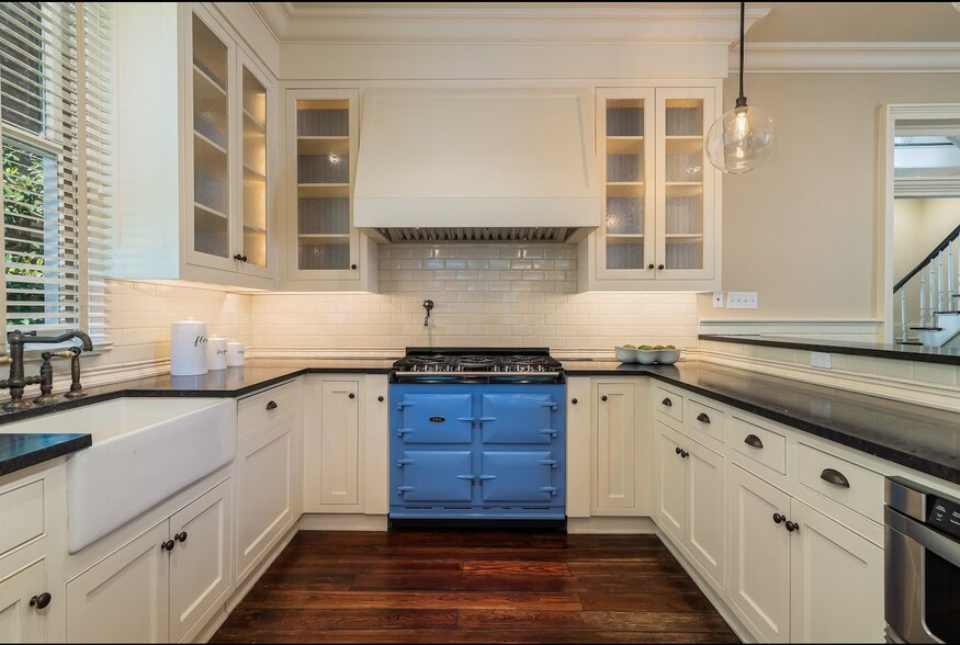 More Photos Of 2315 Routh St, Dallas Office Residential For Sale