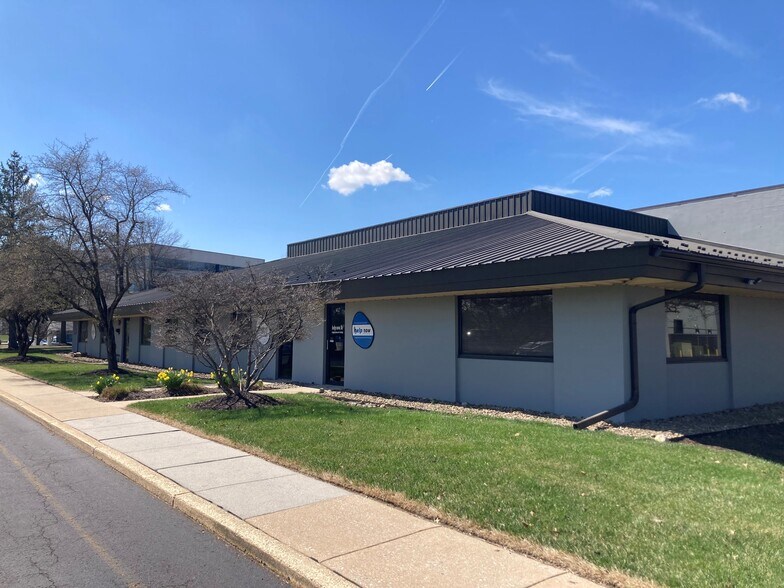 More Photos Of 35 E Uwchlan Ave, Exton Light Manufacturing For Lease