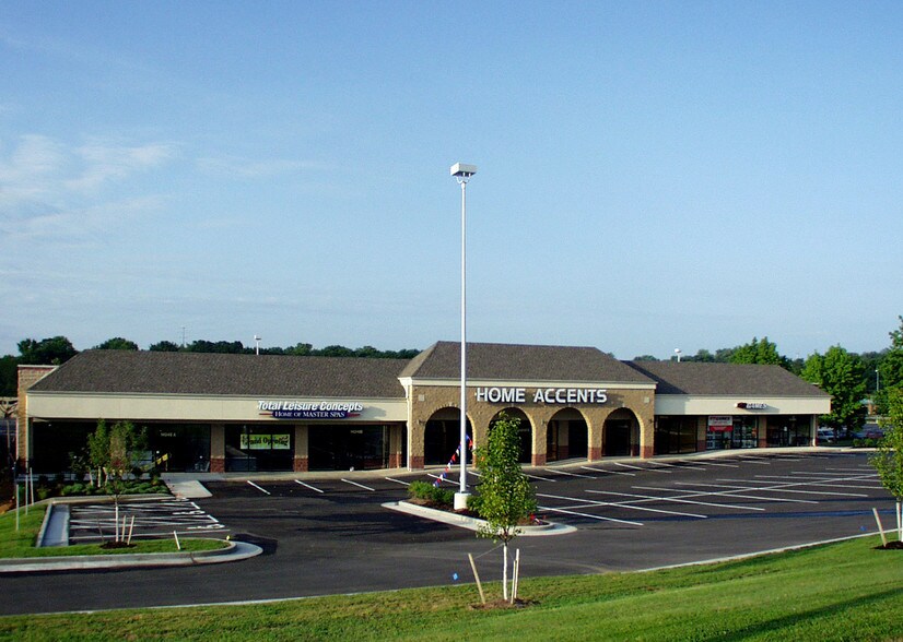 More Photos Of 14248 Manchester Rd, Manchester Storefront For Lease