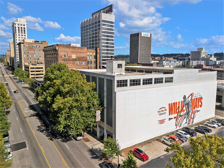 More Photos Of 1827 1st Ave N, Birmingham Apartments For Lease