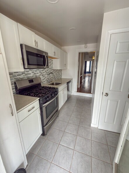 More Photos Of 3547 Chestnut Ave, Baltimore Storefront Retail Residential For Sale