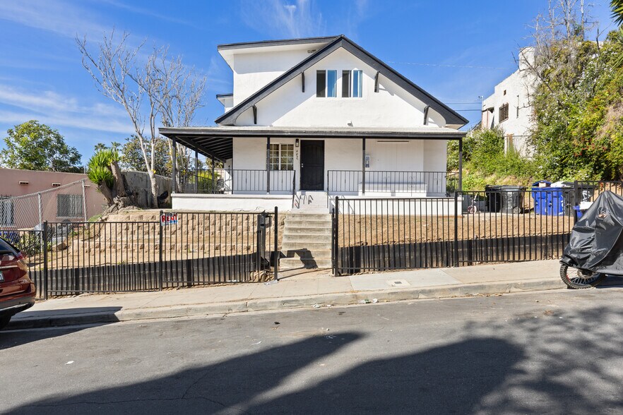 More Photos Of 402 Olivewood Ter, San Diego Multifamily For Sale