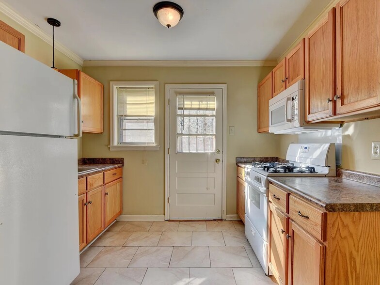 More Photos Of 372 S Fenwick Rd, Memphis Multifamily For Sale