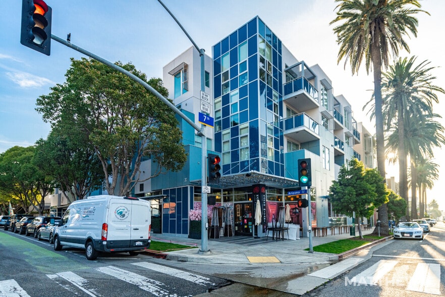 More Photos Of 702 Arizona Ave, Santa Monica Apartments For Lease