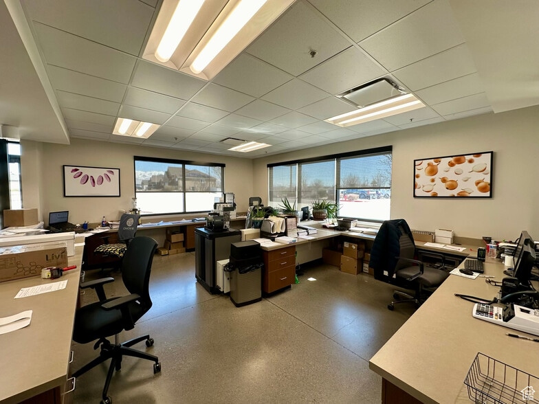 More Photos Of 848 S 2000 W, Syracuse Unknown For Lease